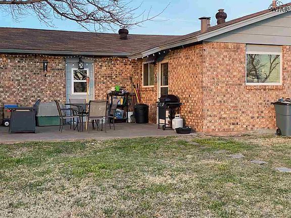 5th image of 903 W Louisa Ave