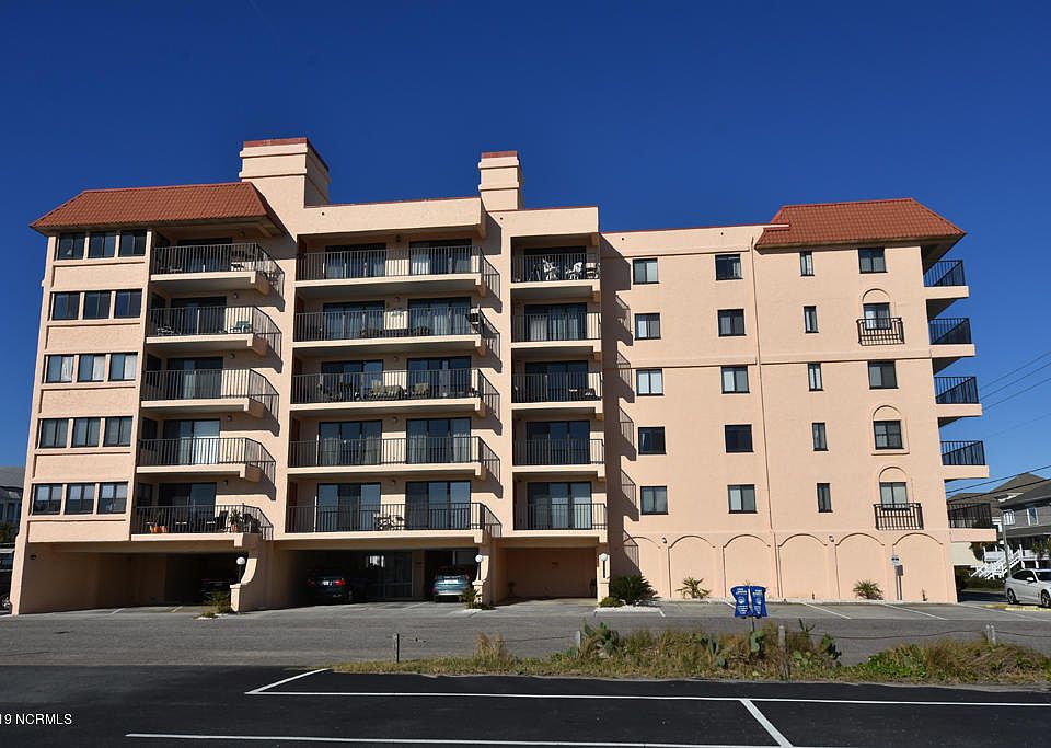 1st image of 1518 S Lake Park Boulevard #2c