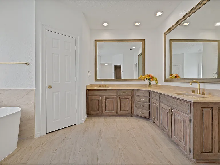 4219 Oak Springs Dr — Photo 19