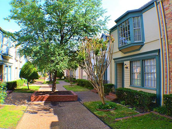 3rd image of 9834 Valley Meadow Ct #9834