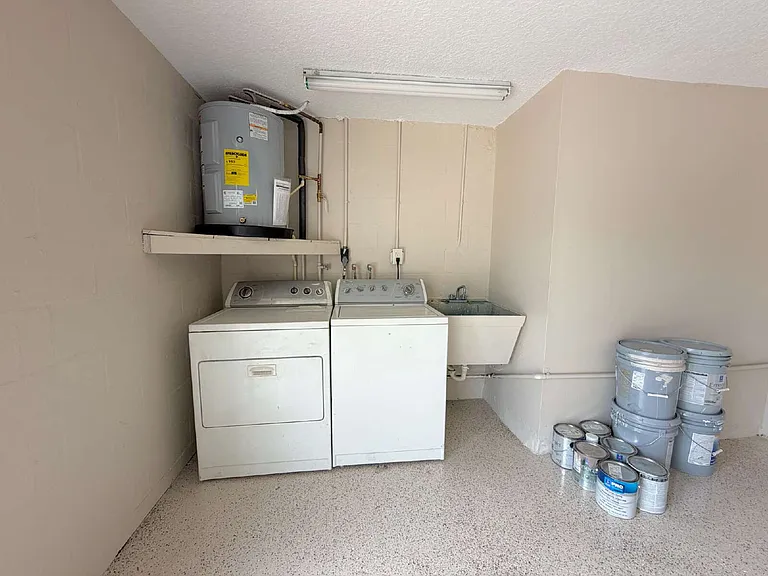 7421 Isle Dr — Photo 27
