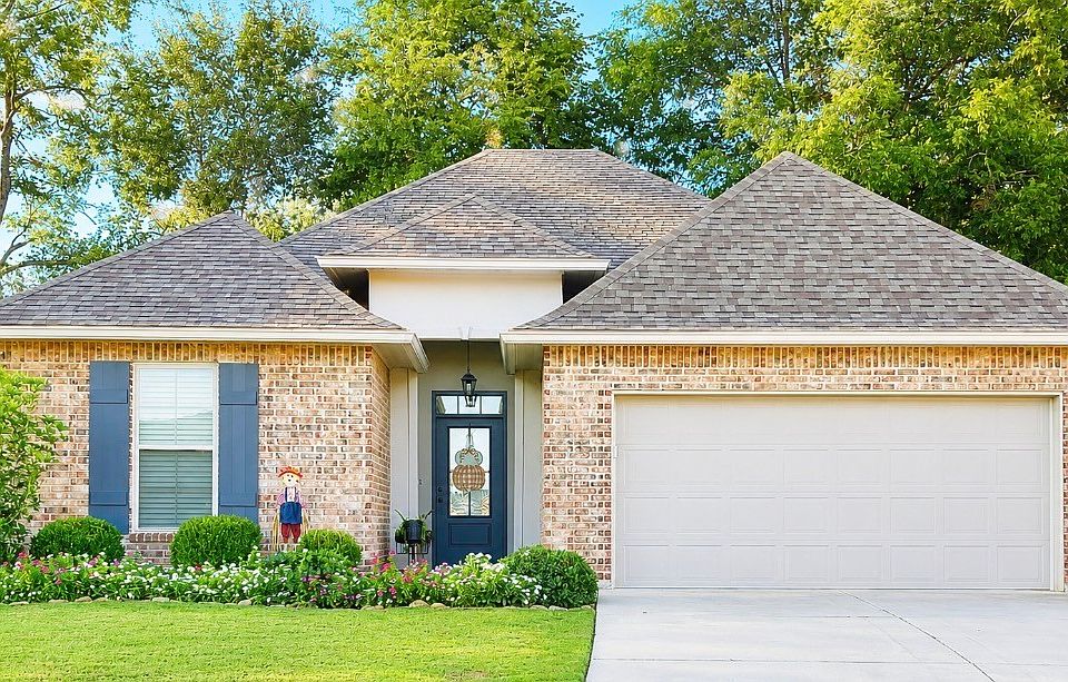1st image of 335 Coppice Pl