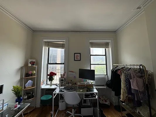 Rented by Oxford Property Group | media 33