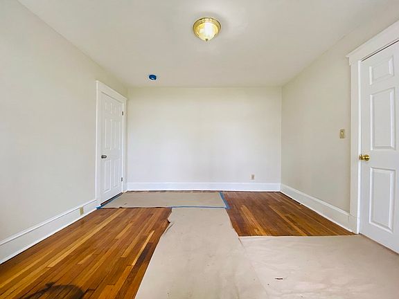 5th image of 300 W Squantum St Unit 2