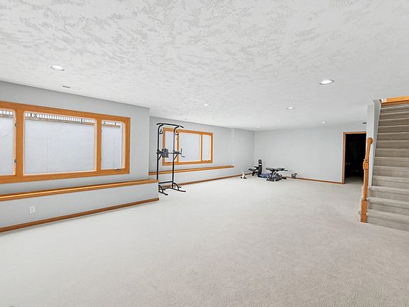 3rd image of 12020 W Ridgepoint Ct