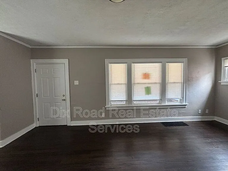 2312 Wyoming St — Photo 8