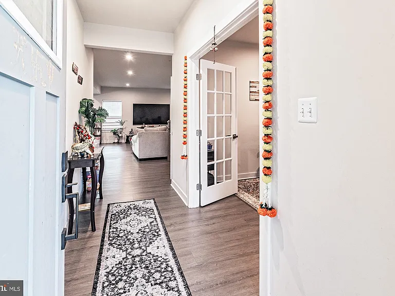 604 Longleaf Dr — Photo 11