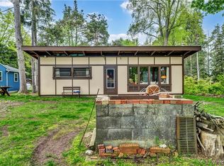 4615 E Lake Rd, Wilson, NY 14172