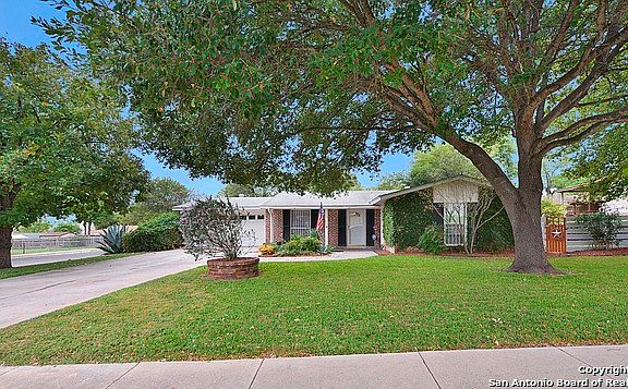 2nd image of 227 Whitecliff Dr