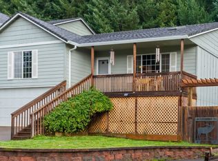 1670 Samuel Dr, Cottage Grove, OR 97424