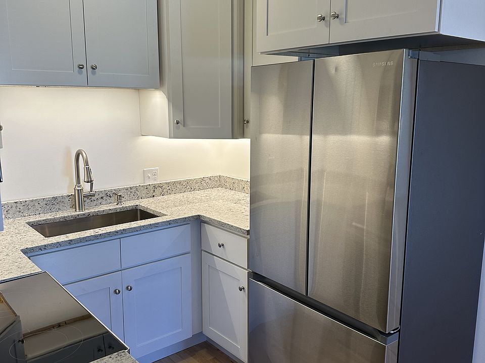 1st image of 523 Washington Ave #11292755