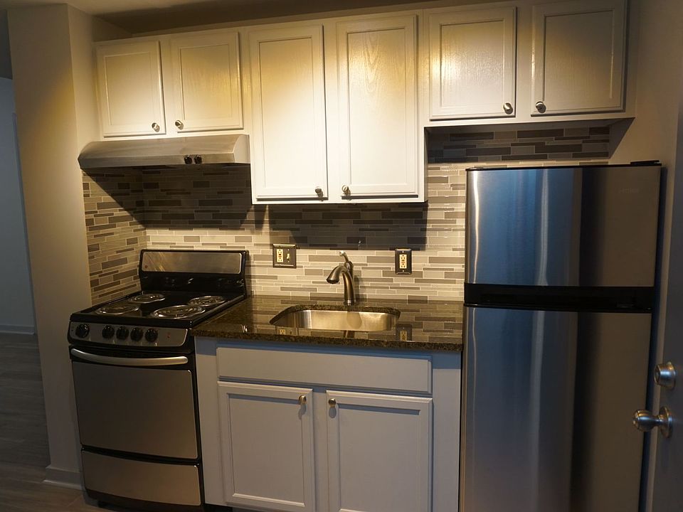 1st image of 426 2nd Ave SE #36