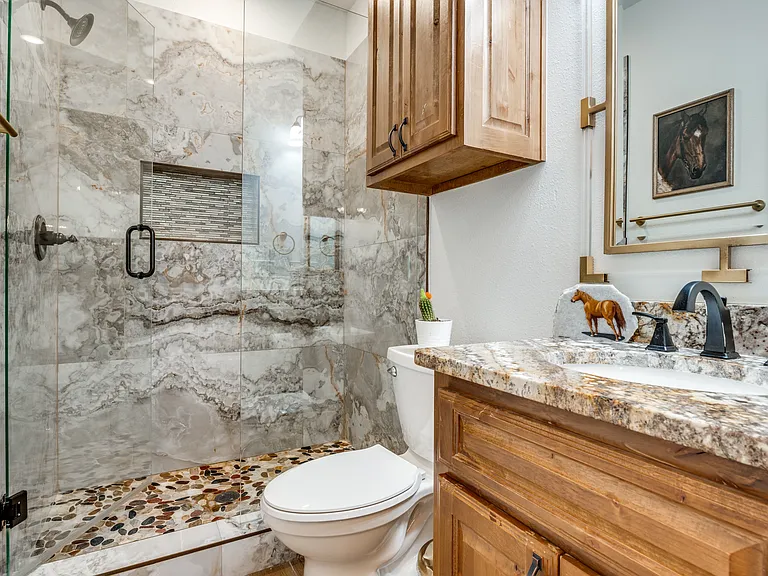 250 Alondrita St — Photo 14