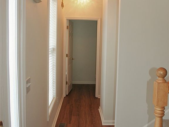 3rd image of 1630 Club House Dr