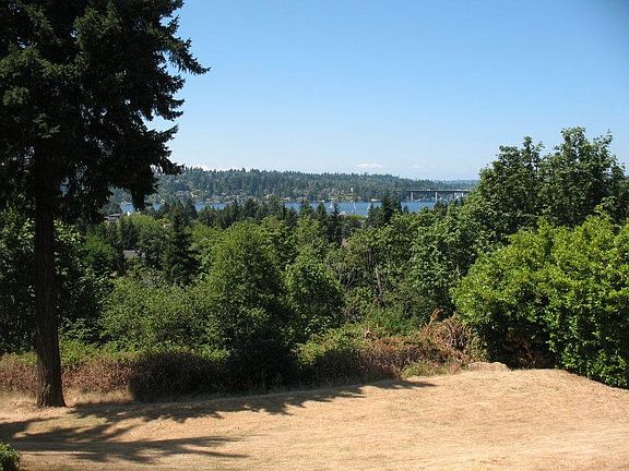 3rd image of 4225 120th Ave SE