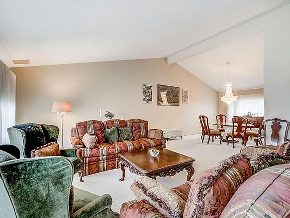 5th image of 6417 N Longmeadow Ave