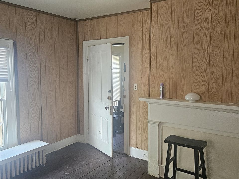 2nd image of 232 Kalorama St #7