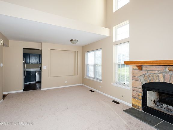 3rd image of 16 Meadow Ct