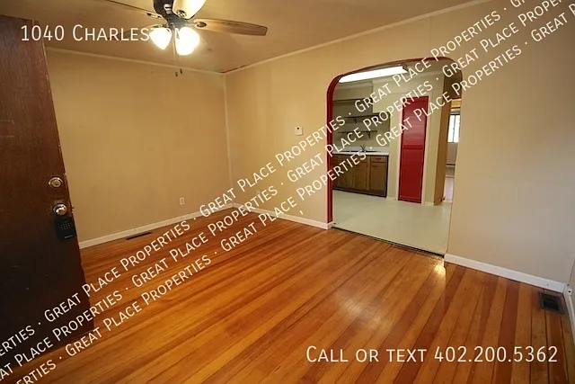 1040 Charleston St — Photo 6
