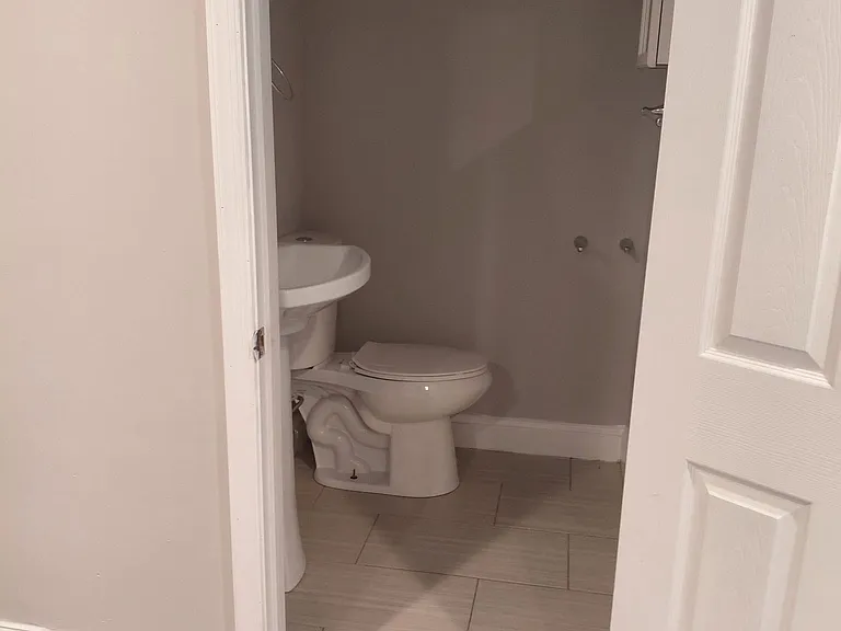 213 Liston Ave — Photo 19