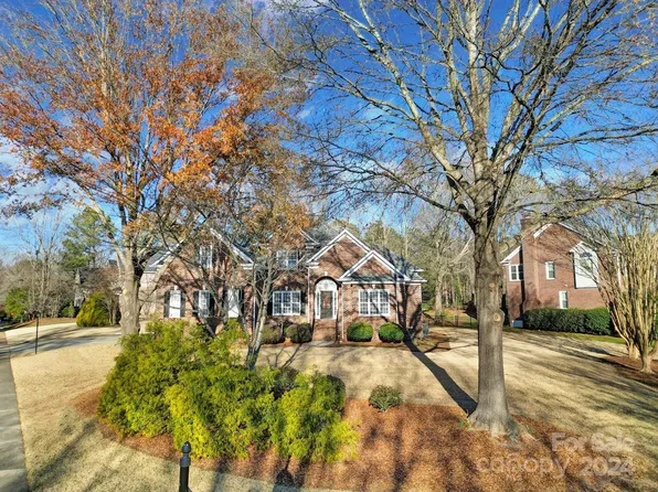 12104 Darby Chase Dr, Charlotte, NC 28277