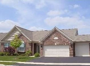 2446 Cape Cod Cir, Elgin, IL 60124