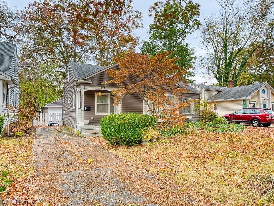 1st image of 559 Kenilworth Rd