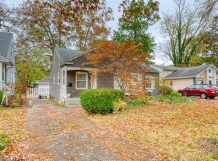 559 Kenilworth Rd, Bay Village, OH 44140