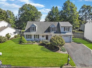 11 Clifford E Harbourt Dr, Hamilton, NJ 08690