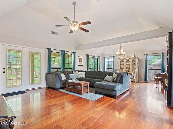 5th image of 6671 Ironwood Dr