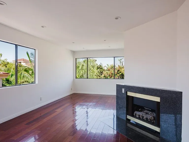 1134 Campbell St #307 — Photo 9