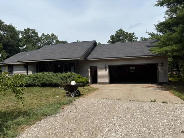 3010 E Meinert Rd, Holton, MI 49425