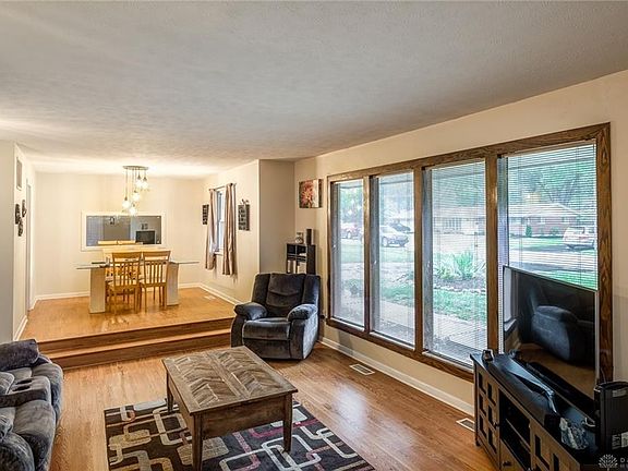 4th image of 4115 Eckworth Dr