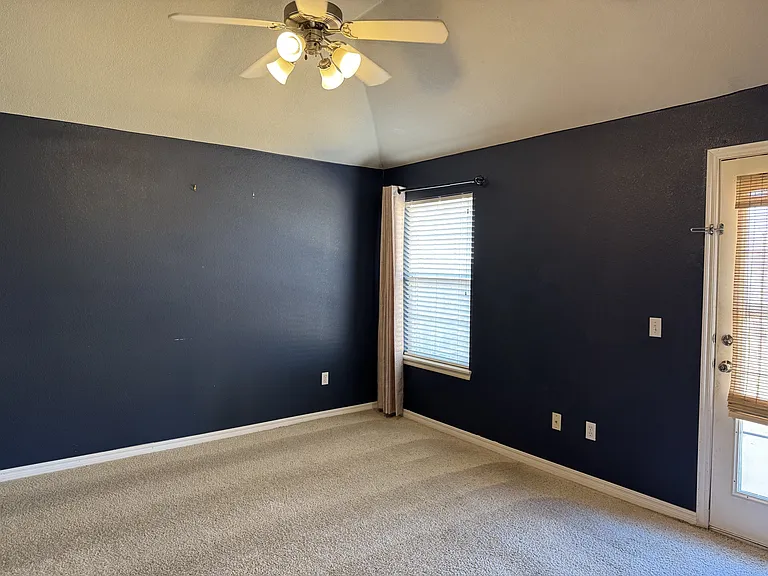 2237 Scissortail Landing Dr — Photo 10