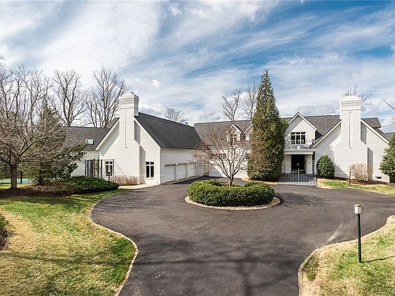 3rd image of 445 Rivergate Dr