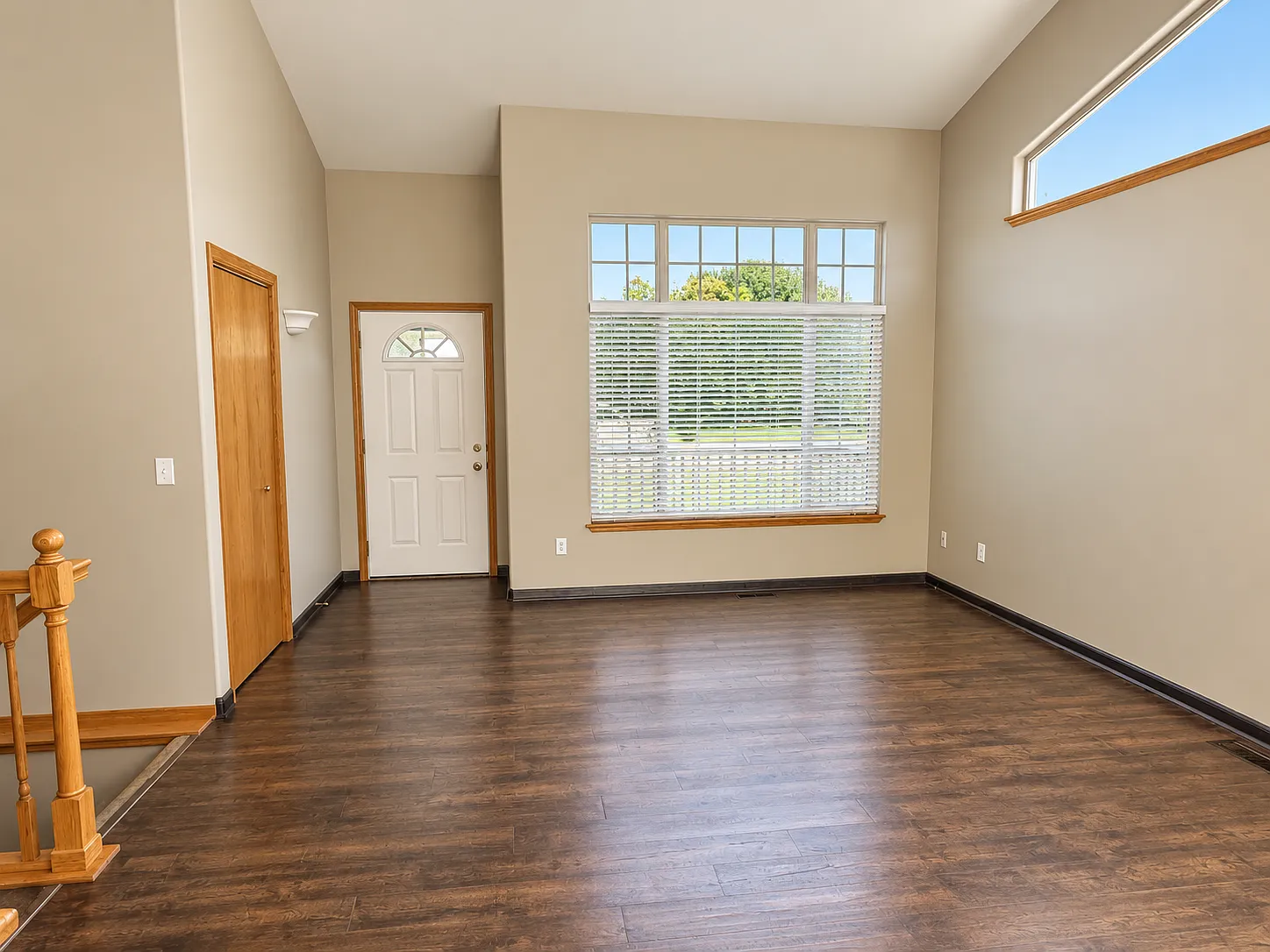 2 bed, 1618 sqft, $1,900 — Photo 3