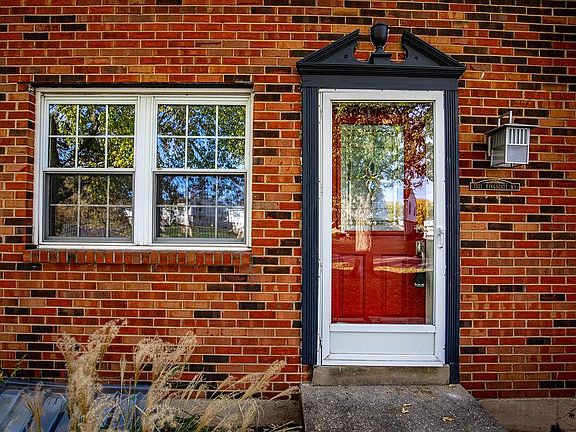 2nd image of 7521 Kingsgate Way