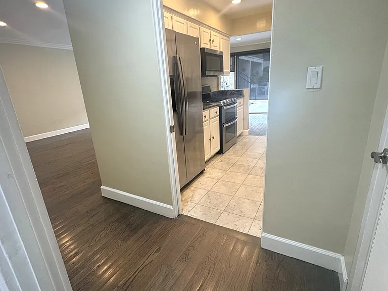 633 Ocean Ave — Photo 9