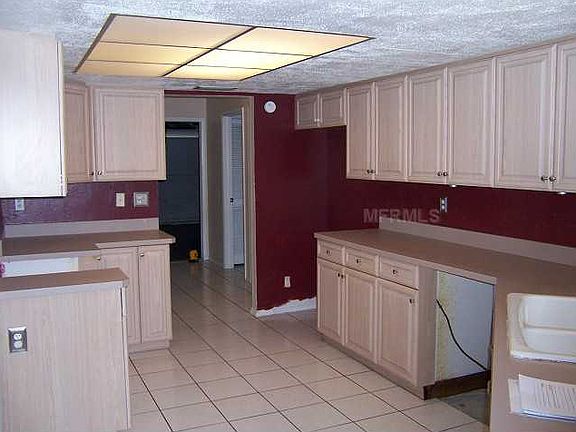 4th image of 2403 N Citrus Way