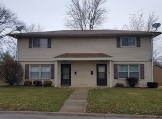 565 2nd St, Crete, IL 60417