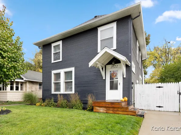 2022 Edgewood Ave NE, Grand Rapids, MI 49505