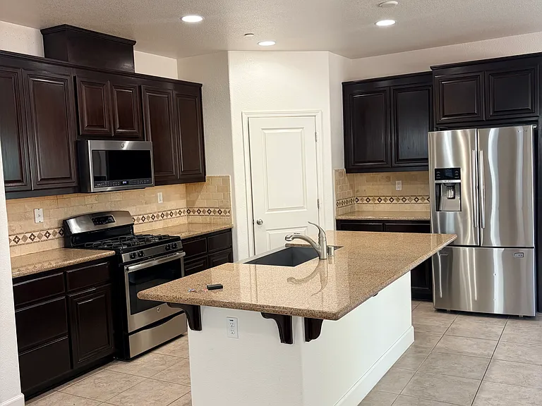 1475 Leonard Ct — Photo 12