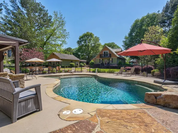 2120 Shadow Lake Dr, Buckhead, GA 30625