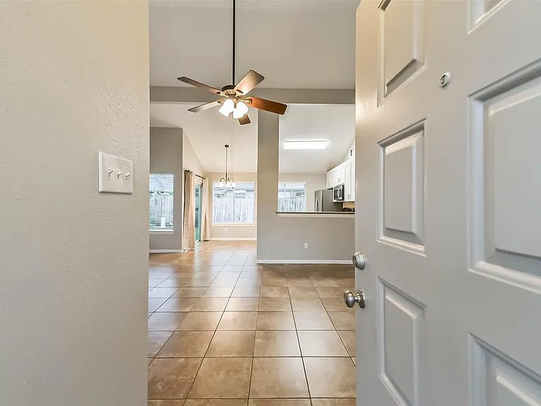 18515 Meadows Way Dr — Photo 2