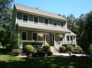 1 Hannan Ridge Rd, Haverhill, MA 01832