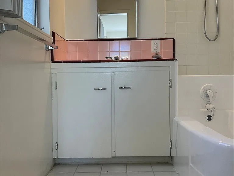 357 Grant St #A — Photo 11