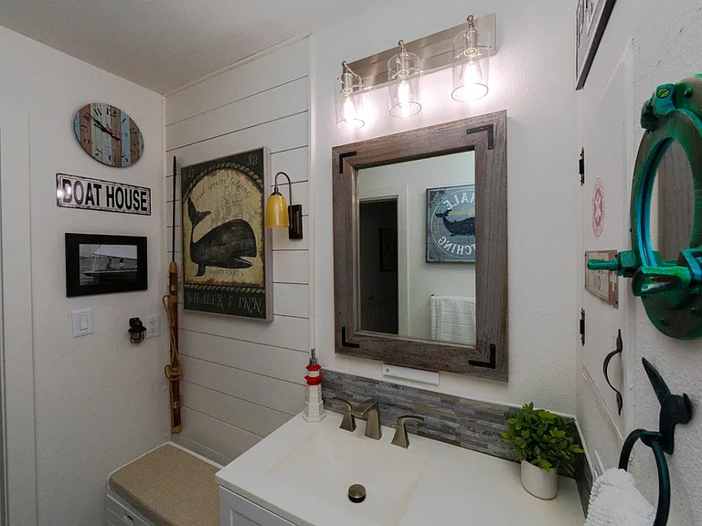 28121 Highridge Rd #305 — Photo 27