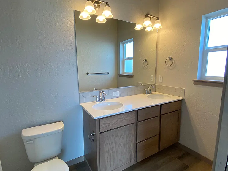 West Meadows Villas — Photo 39