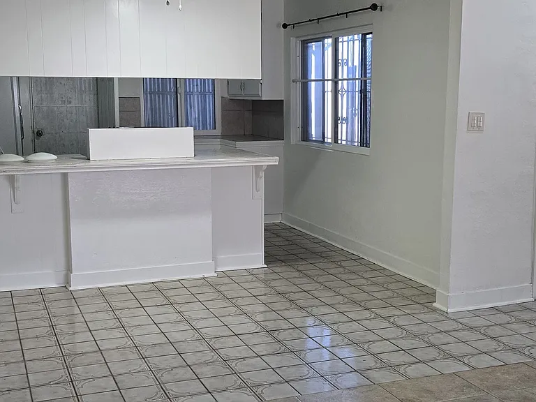 862 Elise St — Photo 10