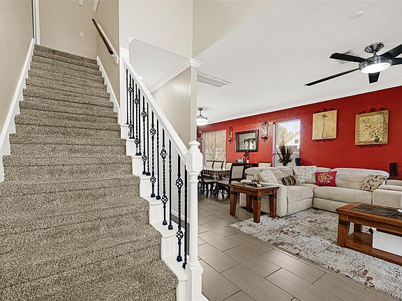 4th image of 9026 Fairbloom Ln